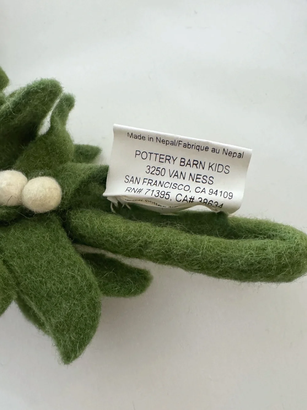 Pottery Barn Wool Felt Mistletoe Garland